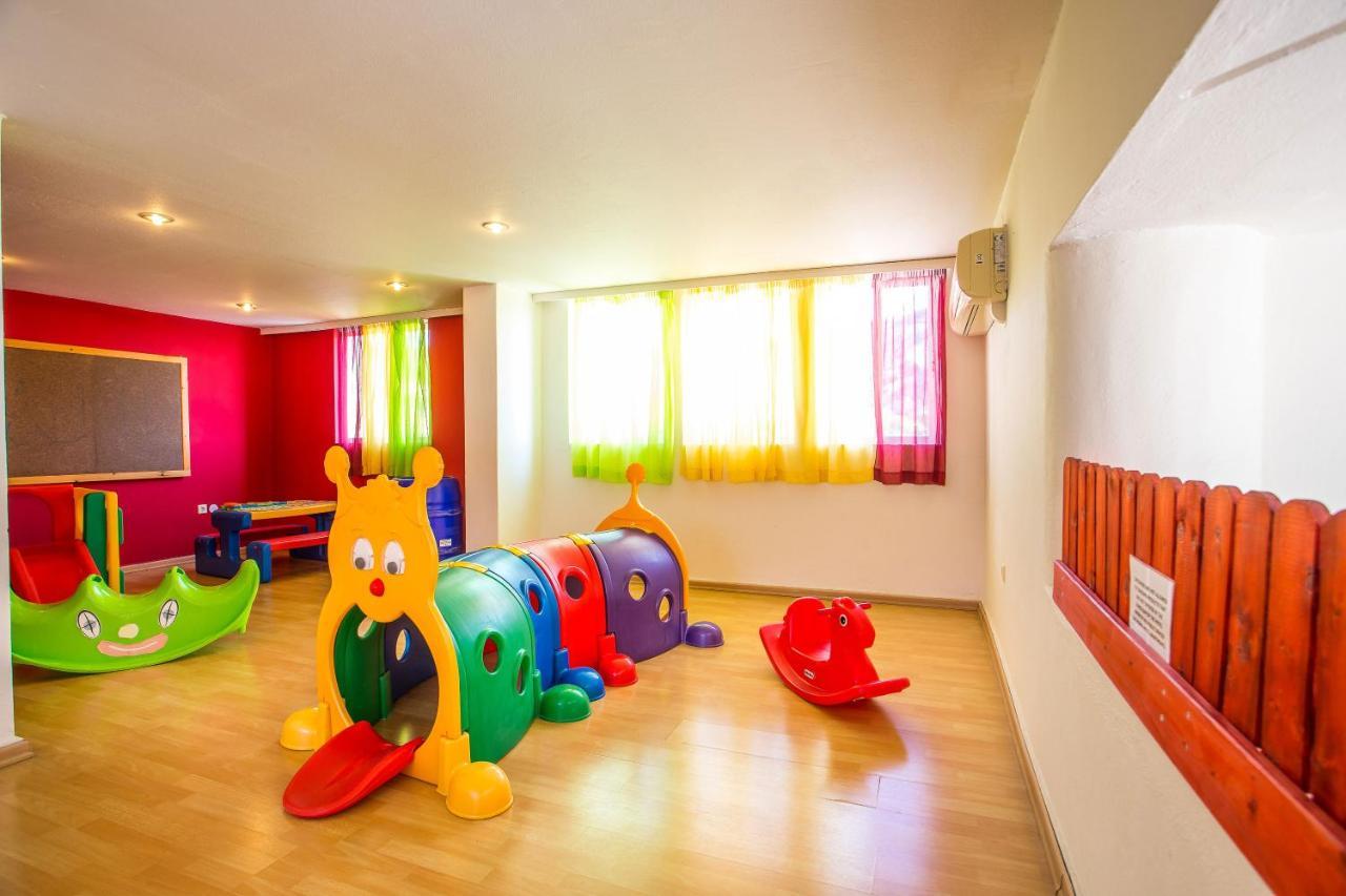 Irinna Hotel-Apartments Фалираки Экстерьер фото