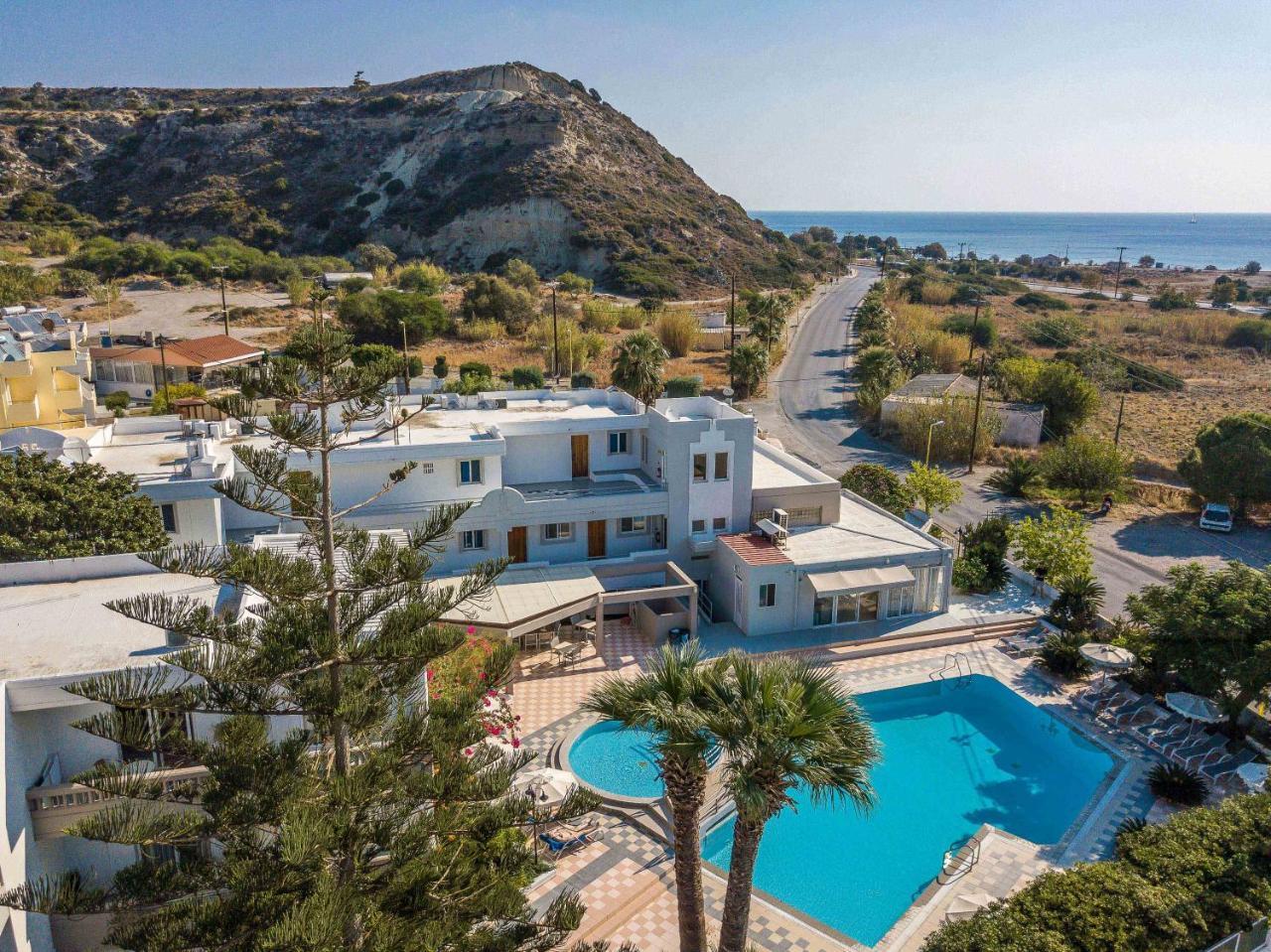 Irinna Hotel-Apartments Фалираки Экстерьер фото